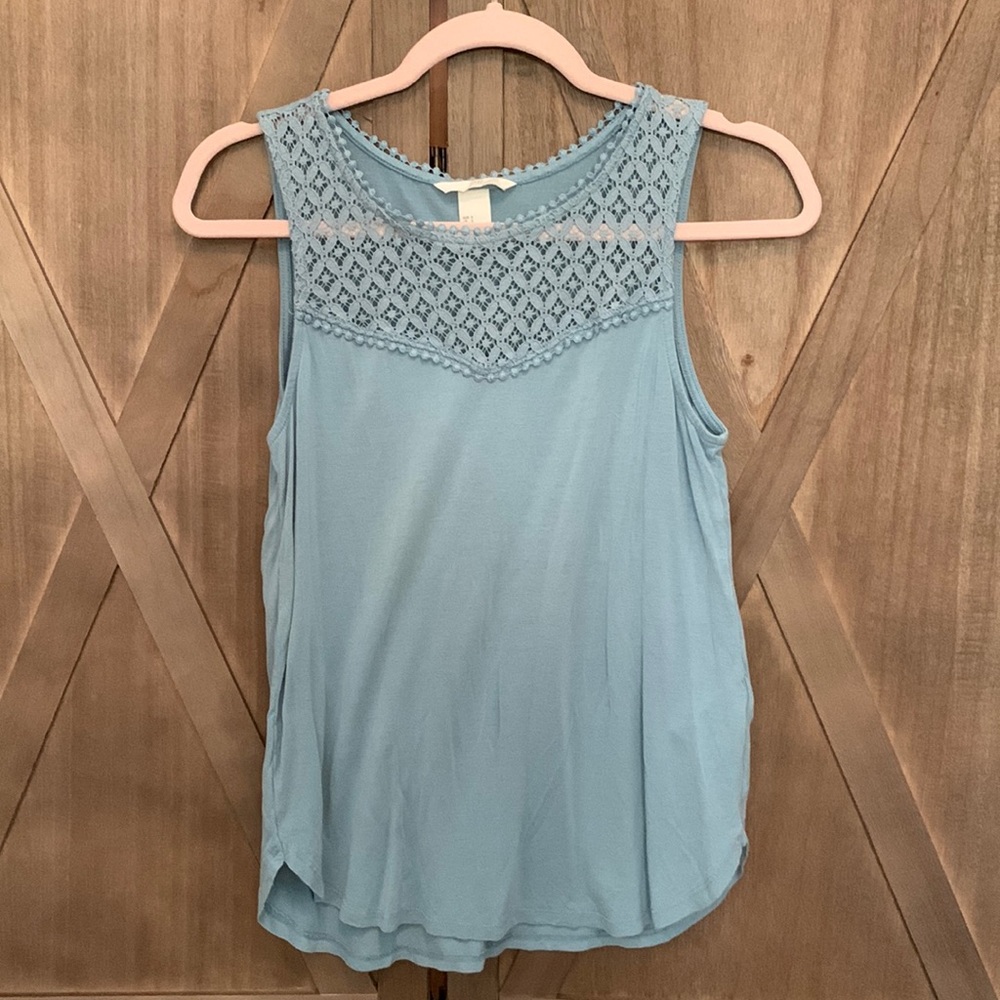H&M soft blue tank top sleeveless blouse with lace detail Small